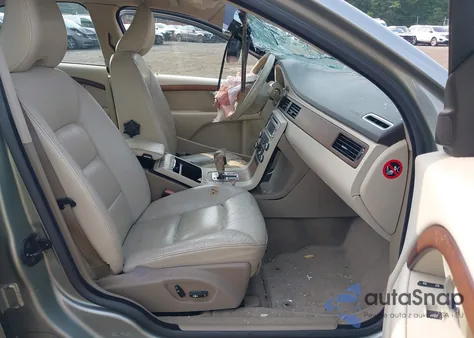 2008 Volvo S80 3.2 z USA, uszkodzony, nr VIN YV1AS982981068208